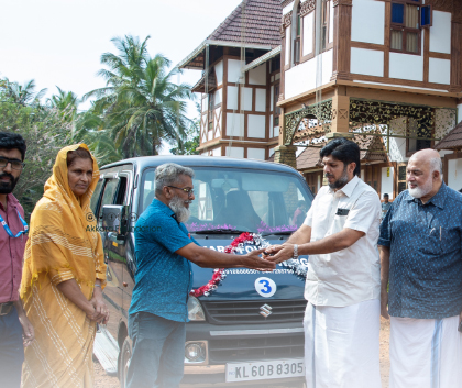 PALLIATIVE VAN INAUGRATION